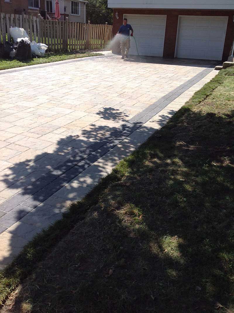 Paver driveway design