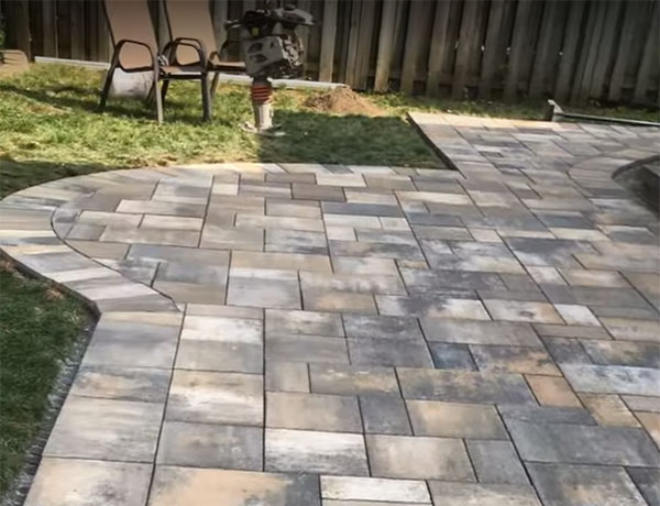 Renovated patio with pave-uni
